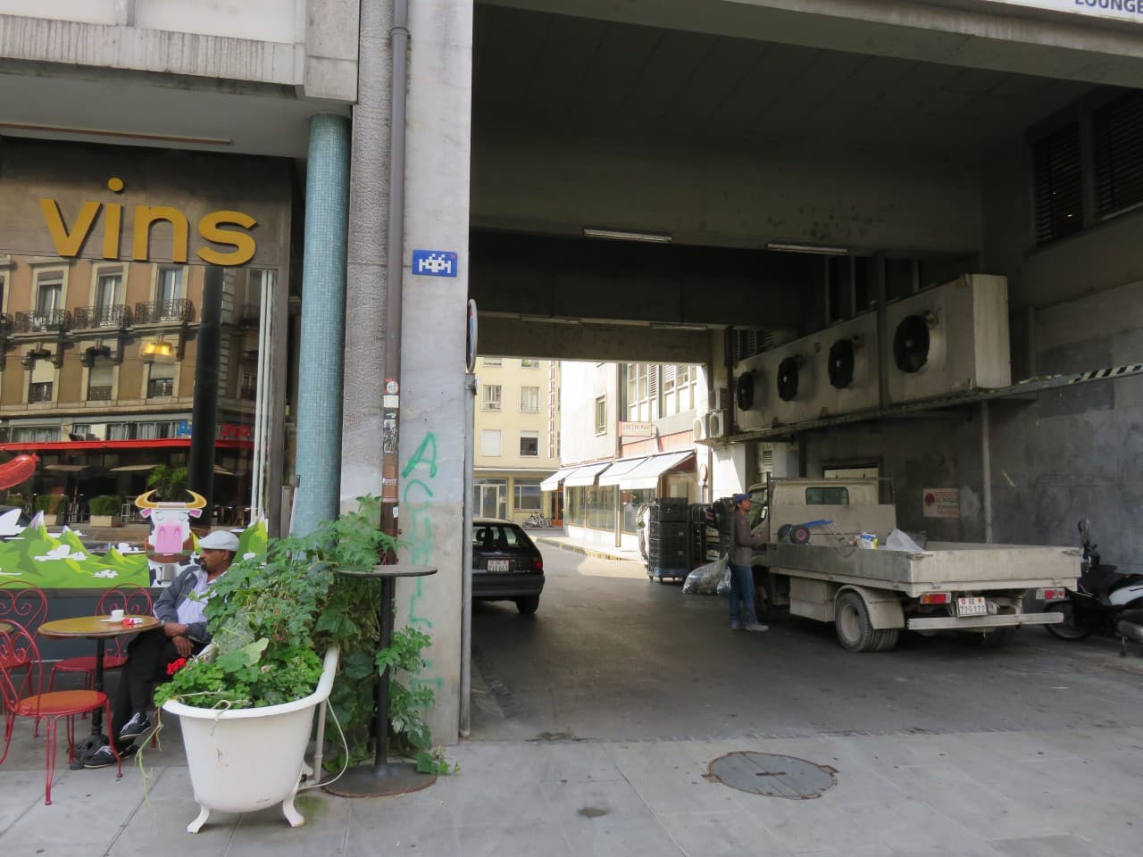 Space Invader GNV_04 — Geneva