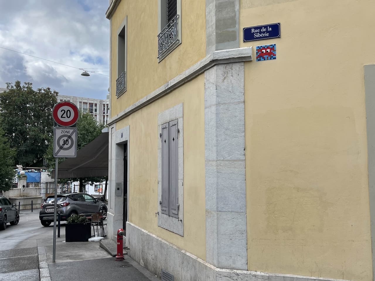 Space Invader GNV_10 — Geneva