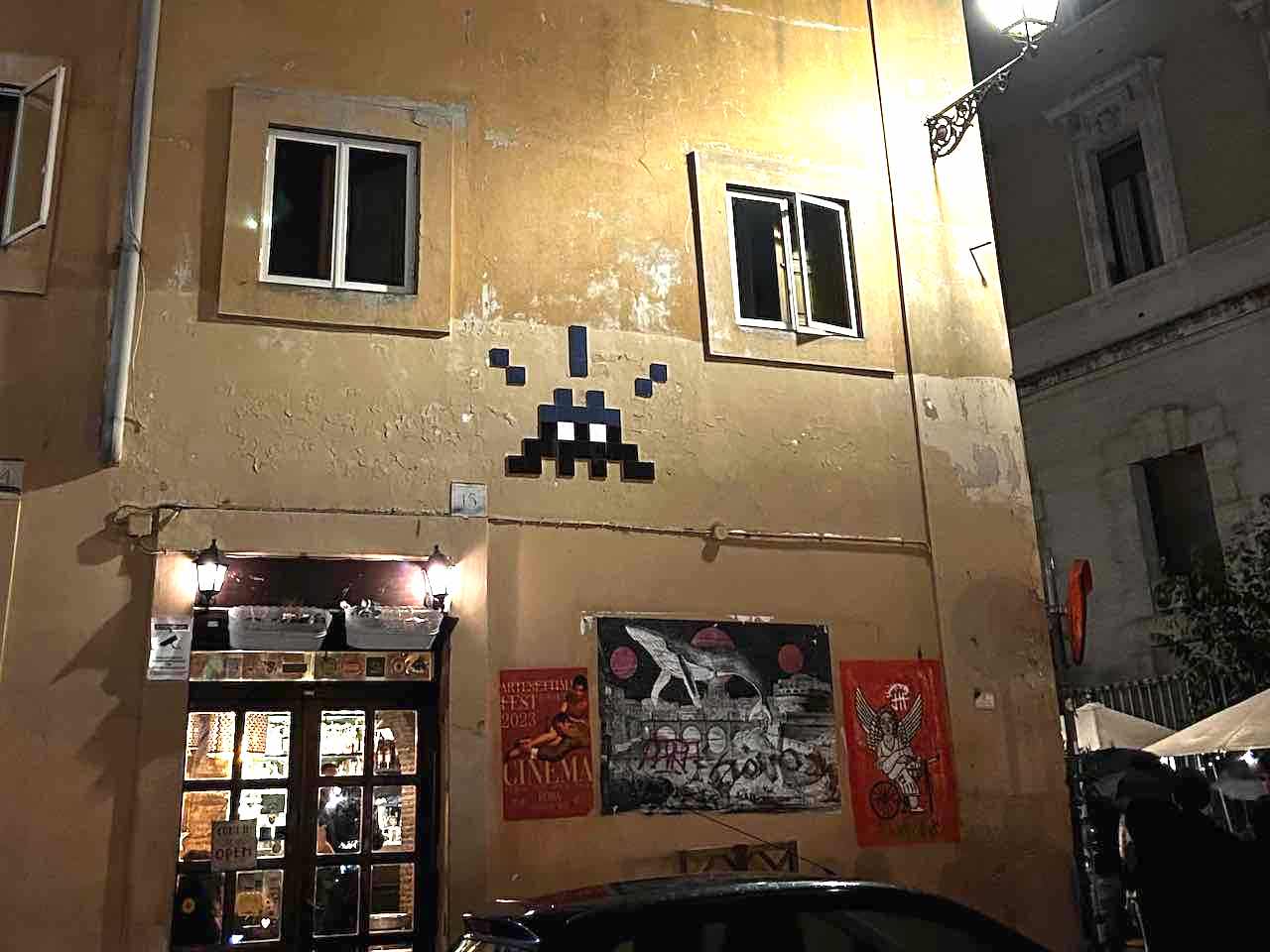 Space Invader ROM_09 — Rome