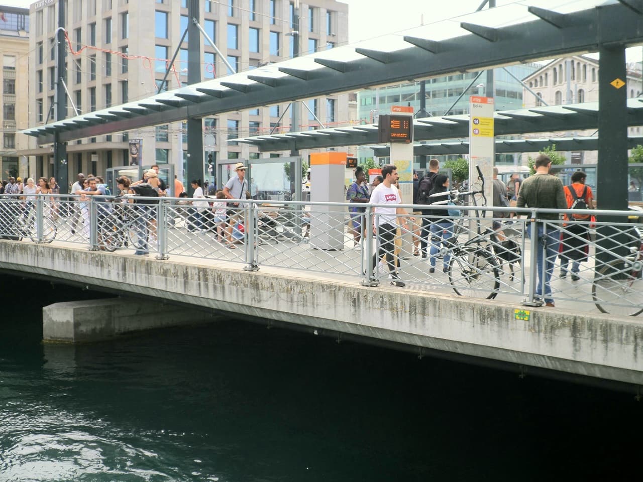 Space Invader GNV_31 — Geneva