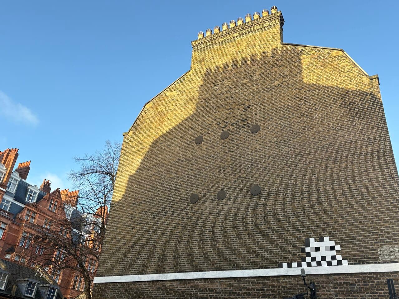 Space Invader LDN_177 — London